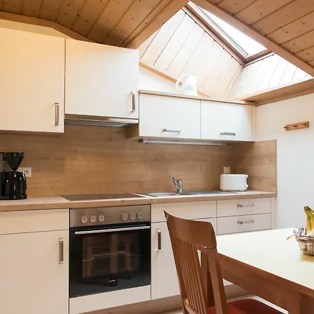 Отель Apartmenthaus Seilergasse By We Rent Целль-ам-Зе